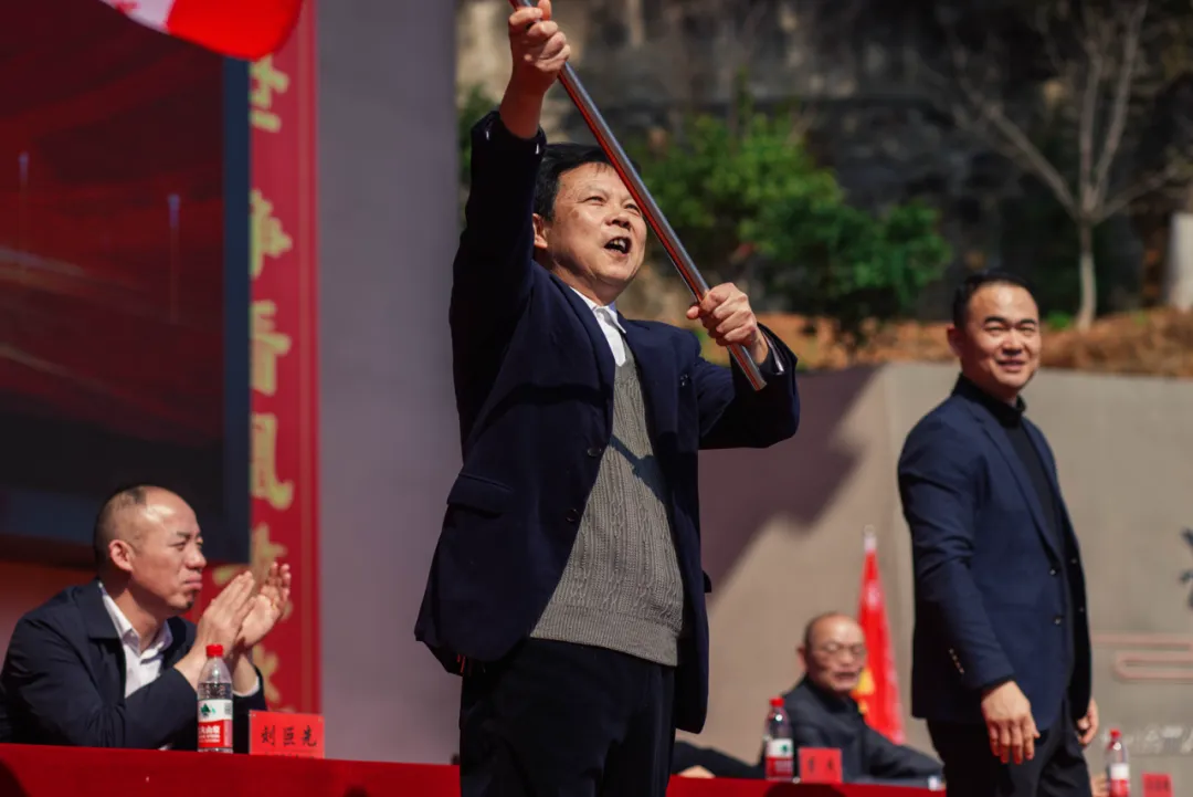 砺剑八十日,凤凰凌九霄——湘潭凤凰中学2026届高考誓师大会燃情纪实
