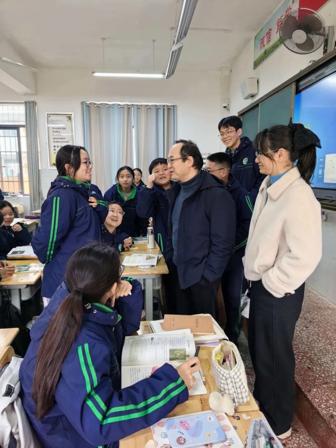 严督细查筑防线,清风护航新学期