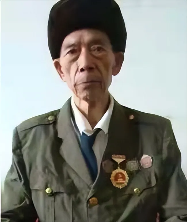 谒访《奇袭白虎团》人桥英雄原型