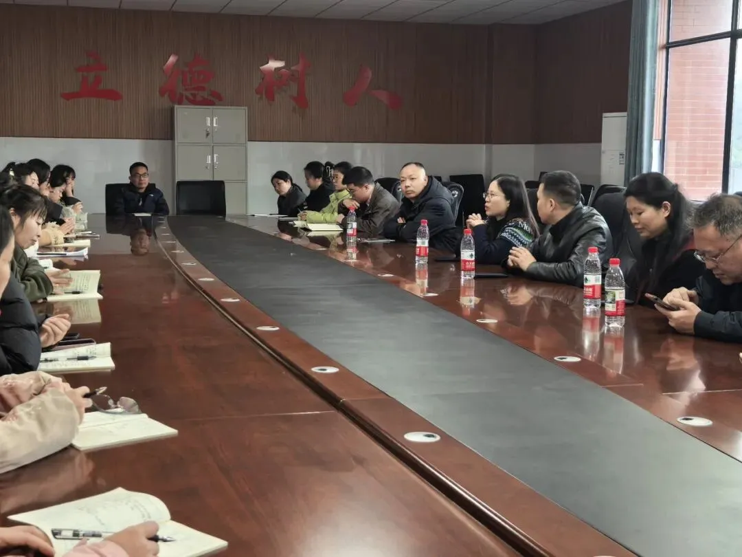 跨越山水赴一场教育之约——湘机中学赴永顺县职教中心交流慰问纪实