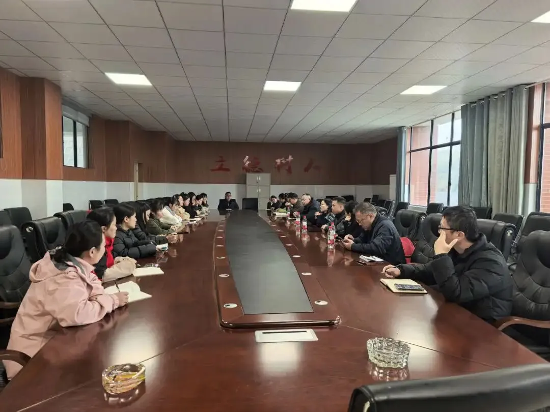 跨越山水赴一场教育之约——湘机中学赴永顺县职教中心交流慰问纪实