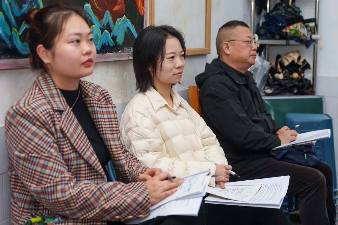 视导赋能明方向 深耕课堂提质效——县教研室莅临凤凰中学开展教学视导