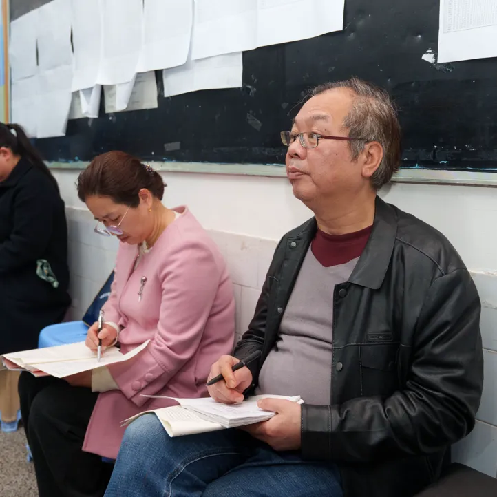 视导赋能明方向 深耕课堂提质效——县教研室莅临凤凰中学开展教学视导