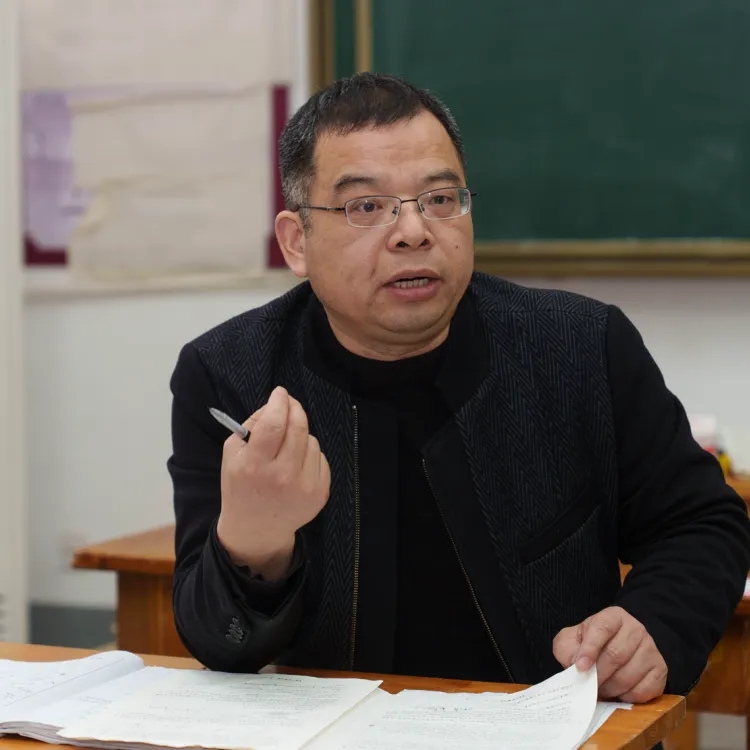 视导赋能明方向 深耕课堂提质效——县教研室莅临凤凰中学开展教学视导