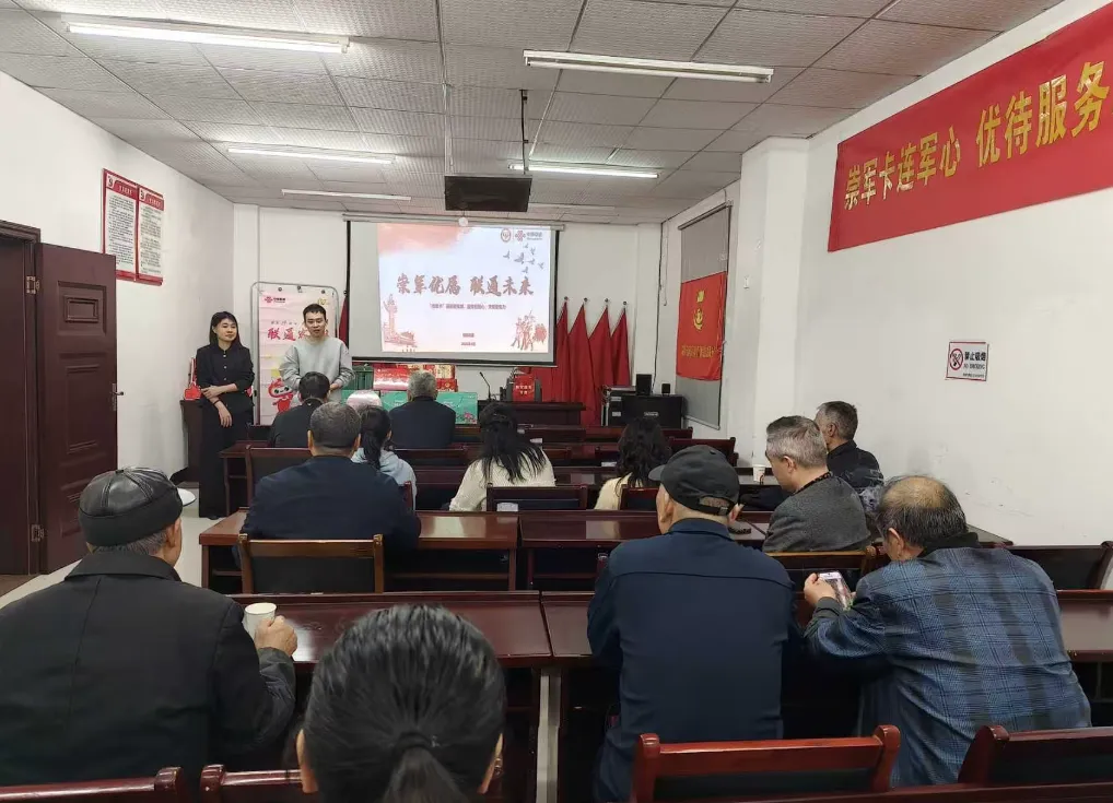 民有所呼 我必有应:崇军卡客户日,服务零距离