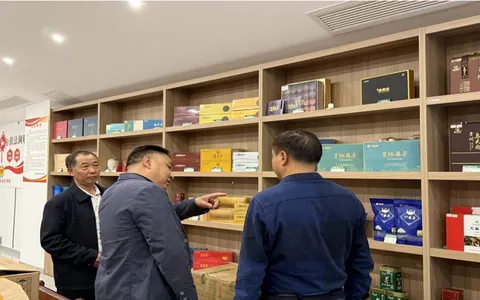 共谋发展新路 携手助农增收
