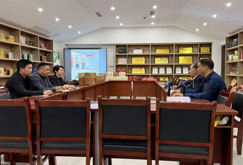共谋发展新路 携手助农增收