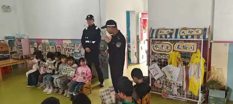 江西玉山: 警校联动聚合力 平安校园筑防线