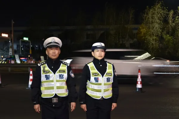 柔肩担重任 藏蓝绽芳华 云岭高速交管巾帼队伍勇毅前行