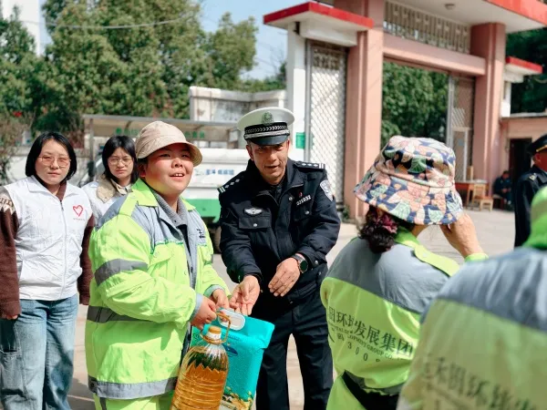 二十八载护路守初心 藏蓝坚守佑万家平安