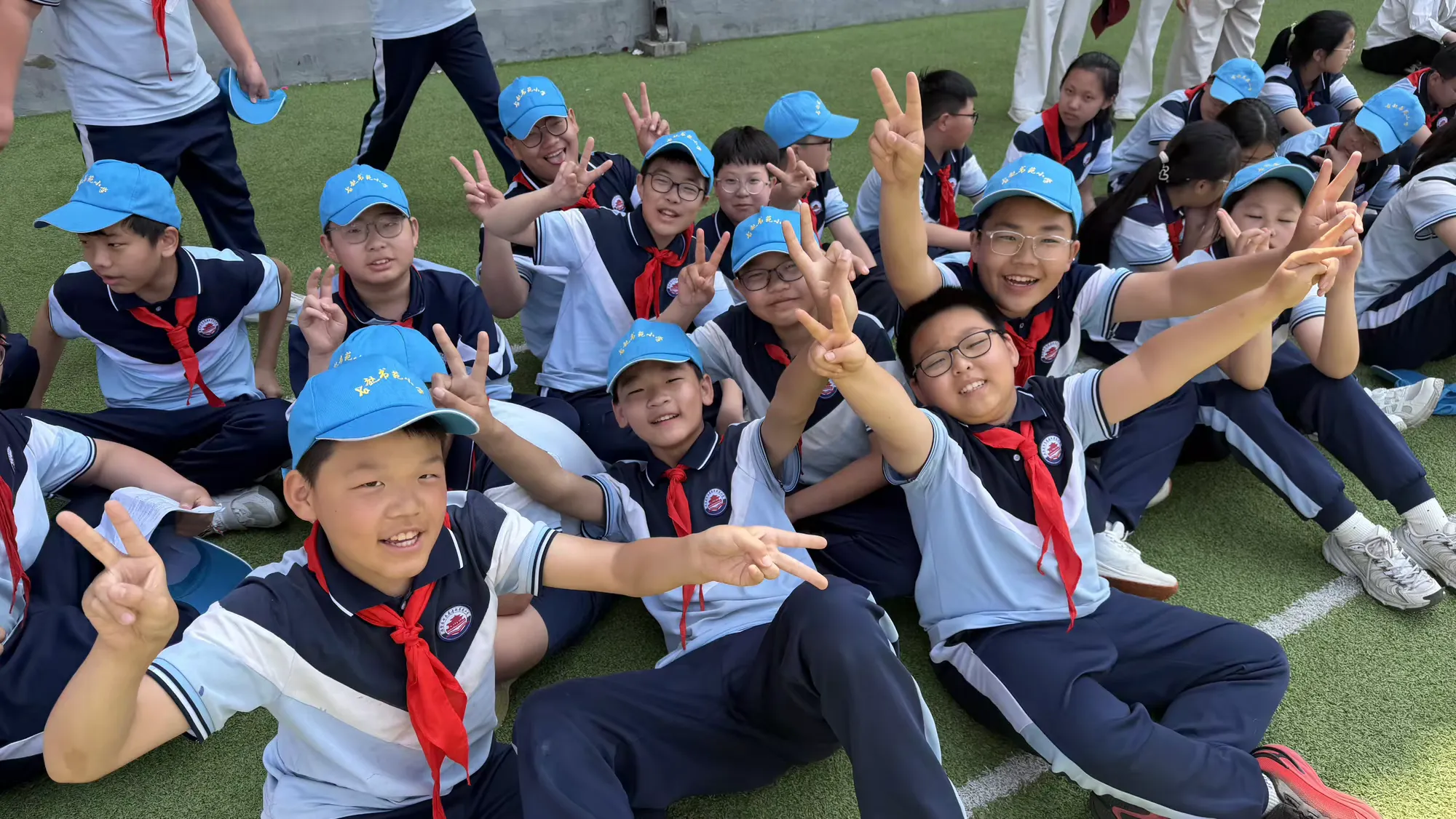 简篇-人人上场,班班出彩——七色光古赵书苑小学2026春季运动会 人人上场,班班出彩——七色光古赵书苑小学2026春季运动会
