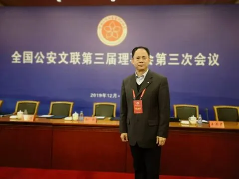 戎马铸忠魂 文心映山河——记李炳天将军