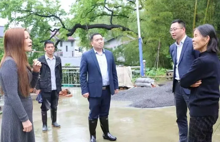 江西玉山县岩瑞镇扎实开展四月份“安全防范警示日”活动