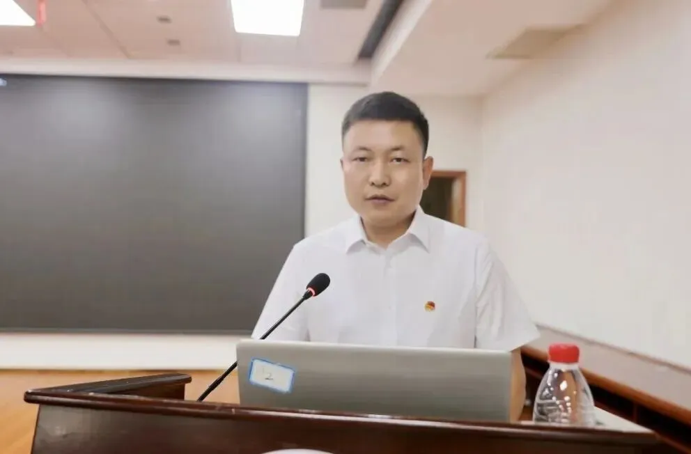 青春接力启新程 砥砺奋进建新功——医院召开第五届三次、第六届一次团员大会暨团委换届选举大会