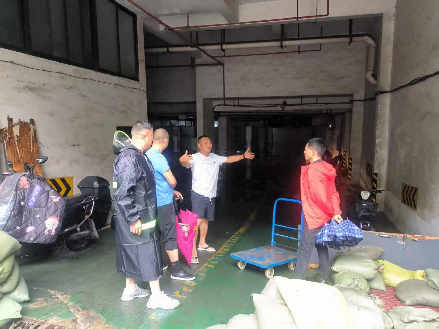 湘潭县住建局全力筑牢城区住宅小区防汛安全屏障