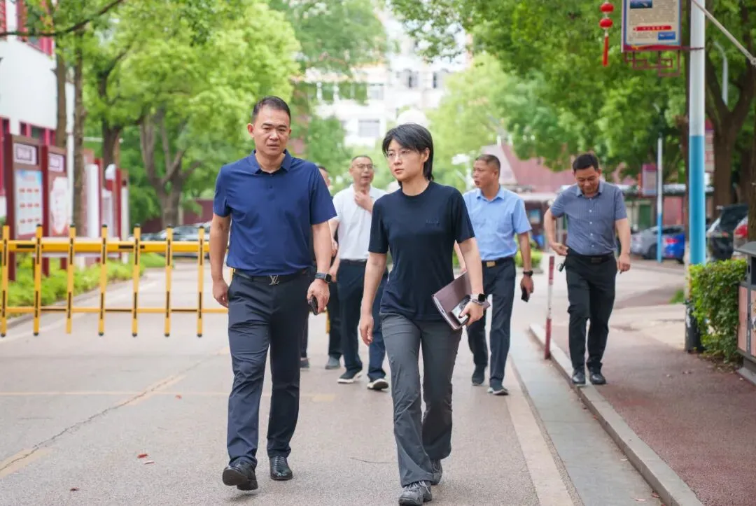 湘潭县人民政府副县长宋佳来校指导工作