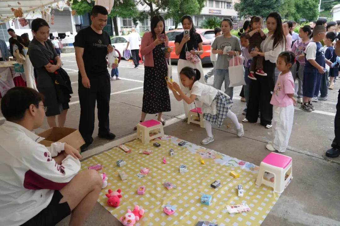 湘潭县人民法院工会开展"童心沐法光·平安筑梦想"儿童节主题活动
