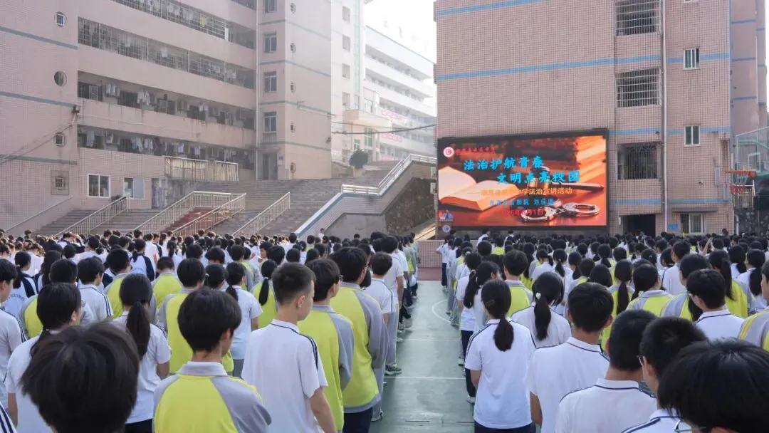 法治护航青春，文明点亮校园——湘潭县人民检察院开展“六一”法治进校园主题宣传活动