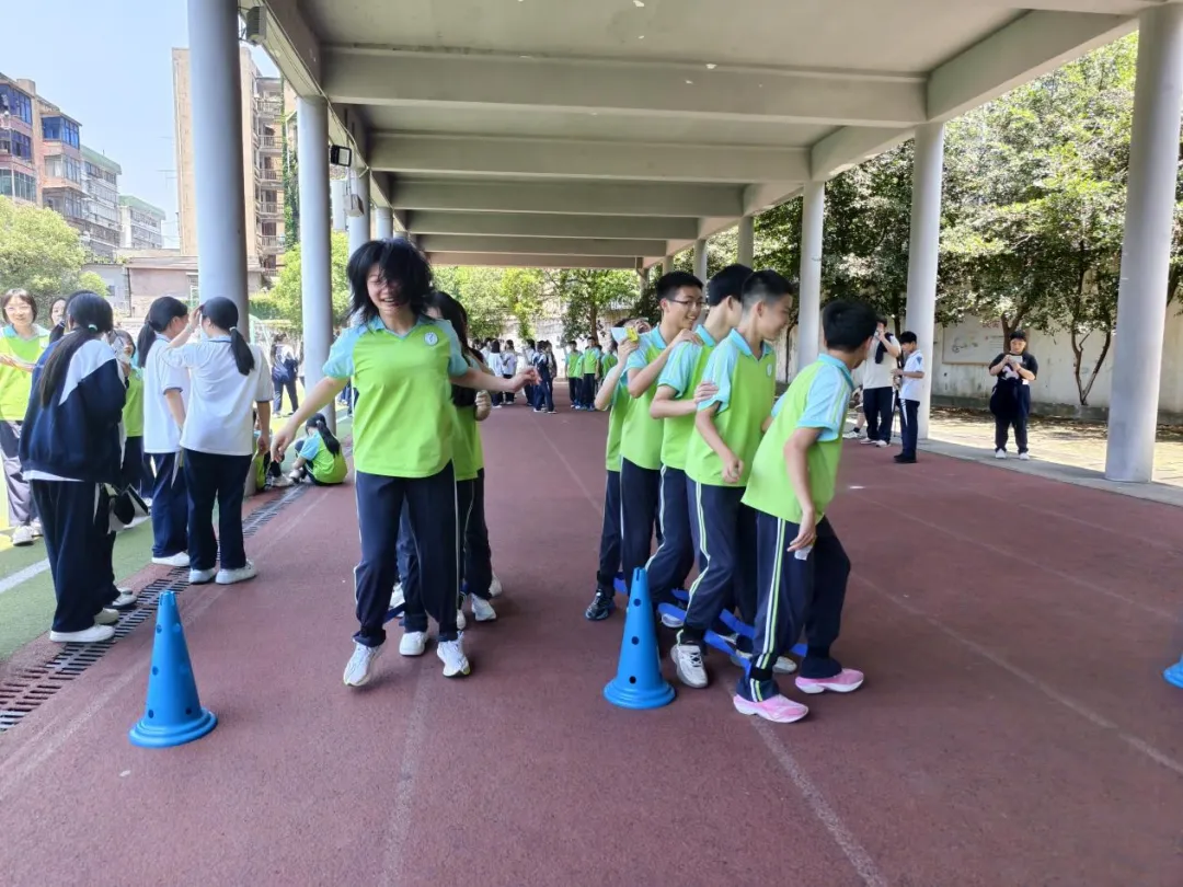 快乐无界·青春向阳——湘潭市二中心理游园会圆满举行