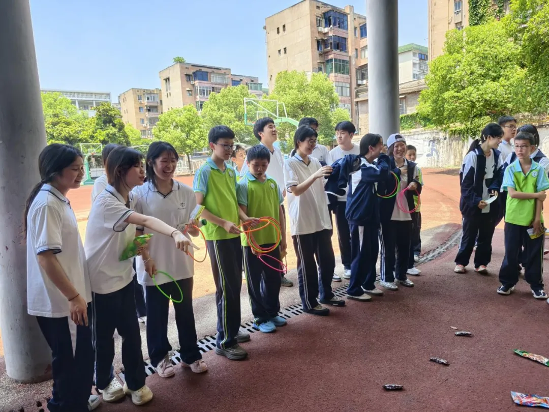 快乐无界·青春向阳——湘潭市二中心理游园会圆满举行