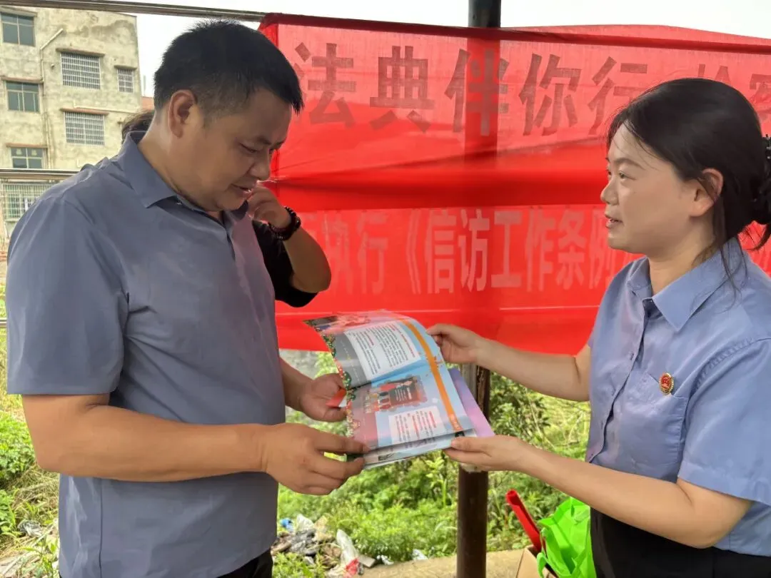 检爱同行 向阳生长｜湘潭县检察院开展未成年人保护普法宣传活动