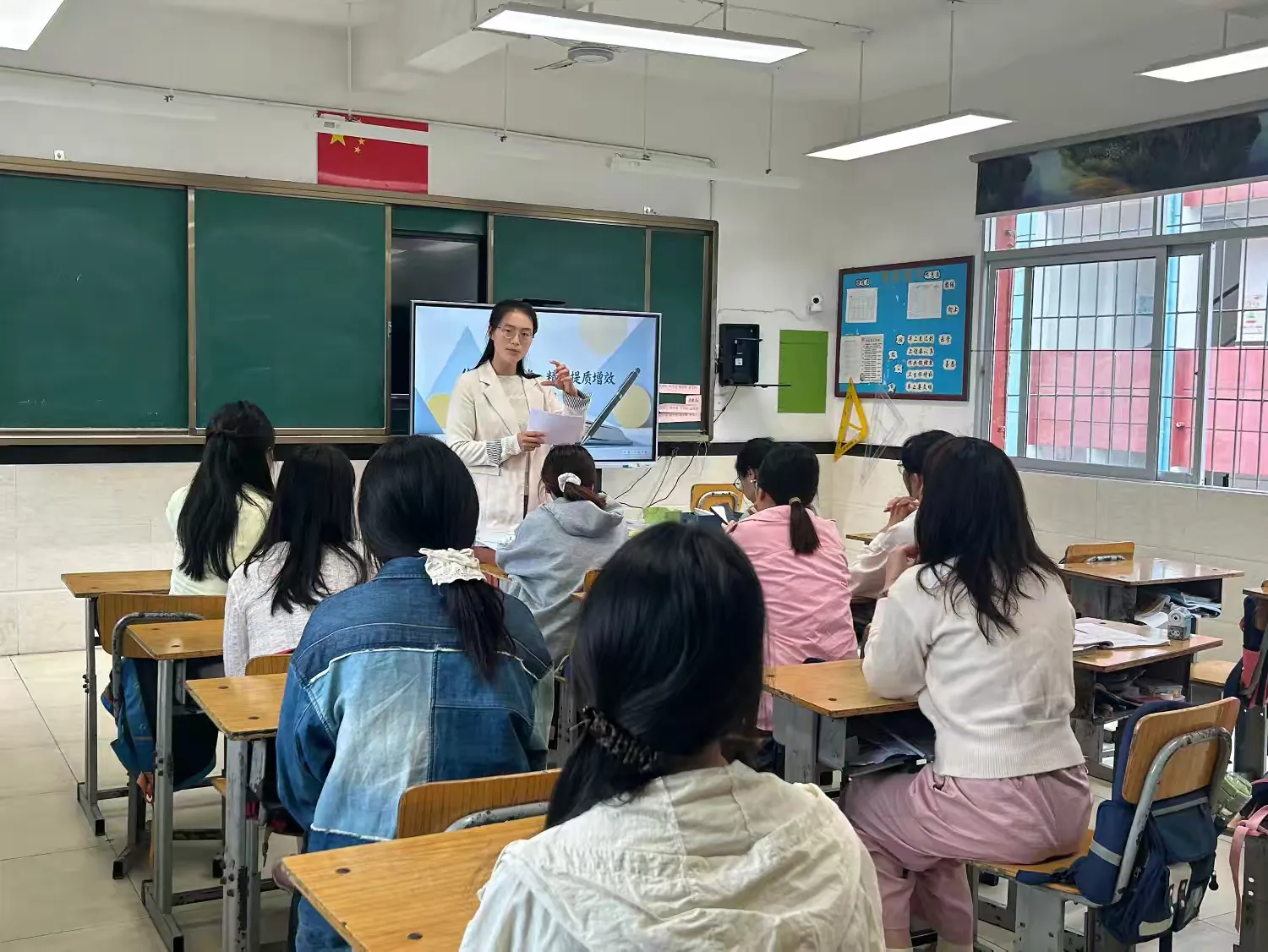简篇-精研复习提质效 聚力课堂促深耕 ——杨麟爱心小学开展期末复习专题教研活动 江西上饶广信区汪村学校杨麟爱心小学开展期末复习专题教研活动