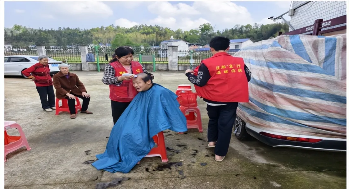 多元服务暖新居 同心共建幸福家 —— 石鼓镇易地搬迁安置区系列社工服务项目圆满结项