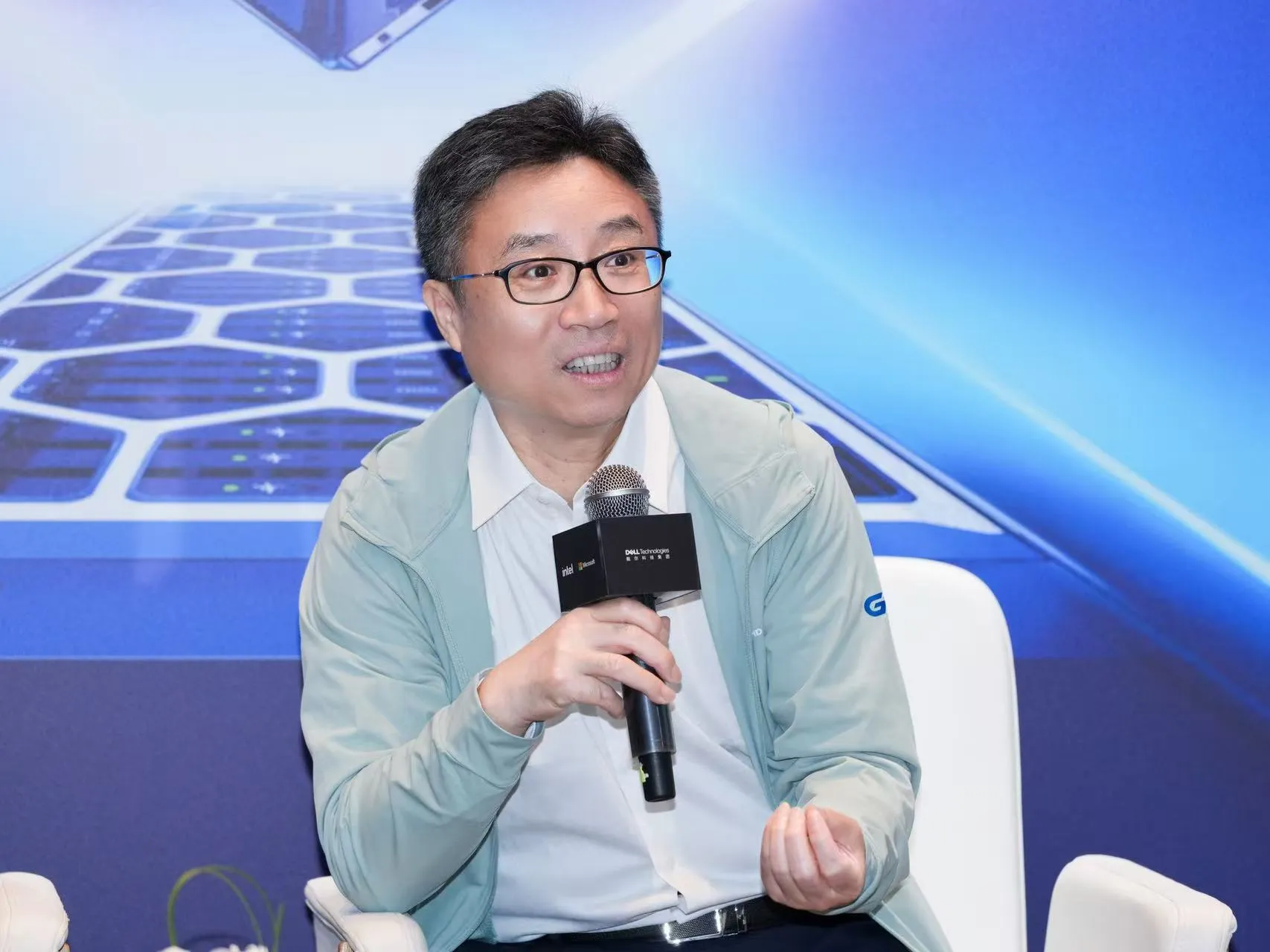 戴尔科技:数据基础架构“重构”,企业智能原生“加速”