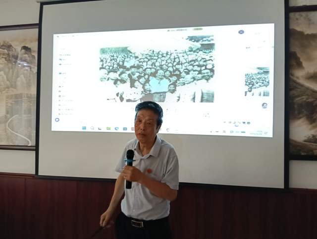 赓续伟人初心 传承韶山精神 ——韶山村离退休党支部开展纪念毛主席“故园行”67周年主题活动