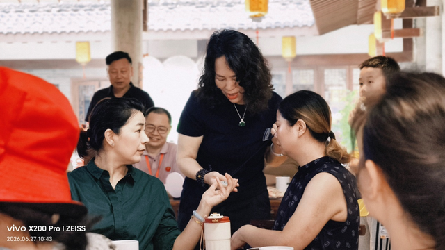 弘扬收藏文化 助力旅发盛会 ——湘潭市2026年首届藏品交流会受到众多藏友追捧