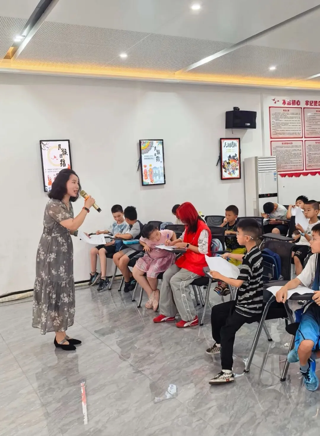 薪火赓续守初心 笃行育人庆华诞——中共湘潭市第二中学委员会开展2026年庆“七一”系列主题活动