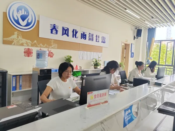 党建赋能基层善治 鲁甸雨露社区搬迁群众安居增收生活更美