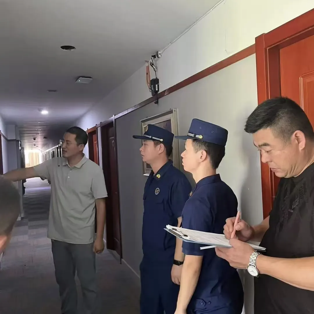 江西玉山县临湖镇开展七月份“安全防范警示日”活动