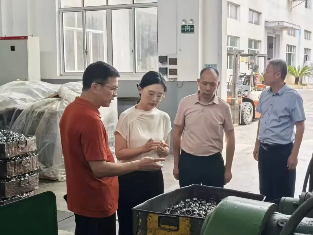 江西玉山县四股桥乡开展七月份“安全防范警示日”活动