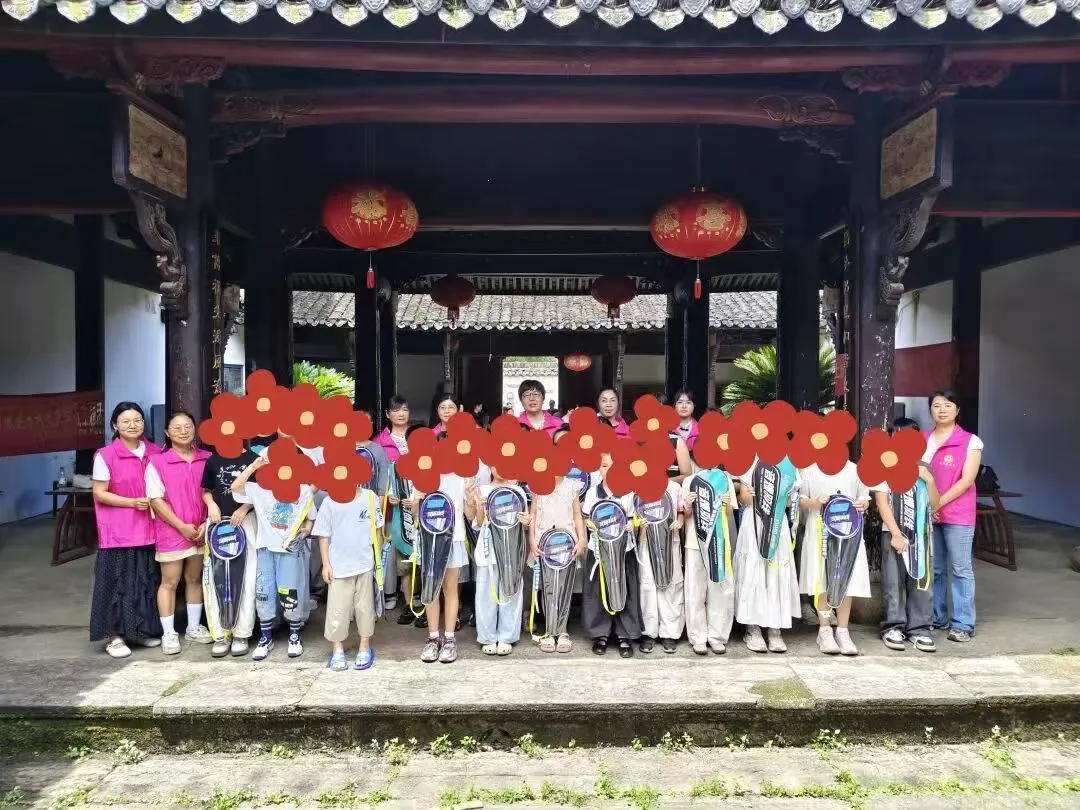 市、县妇联走进紫湖联合开展关爱留守困境儿童活动