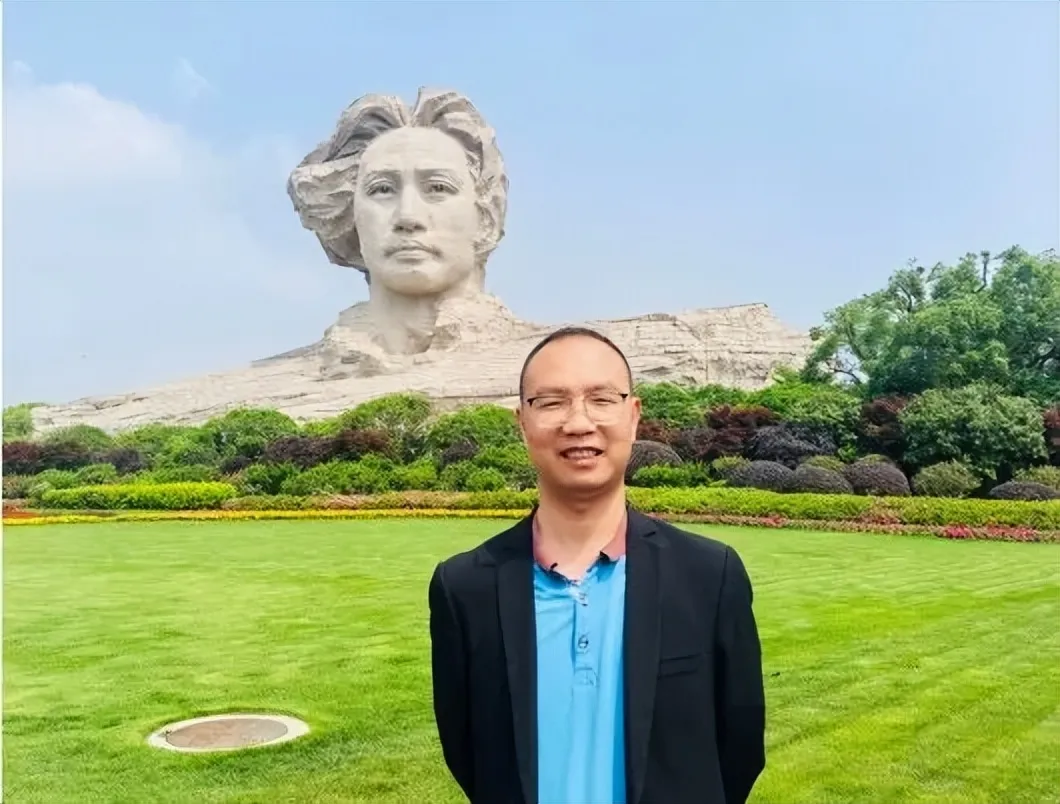 沐光而行,筑梦少年 ——湘机中学初一年级德育团队亮相