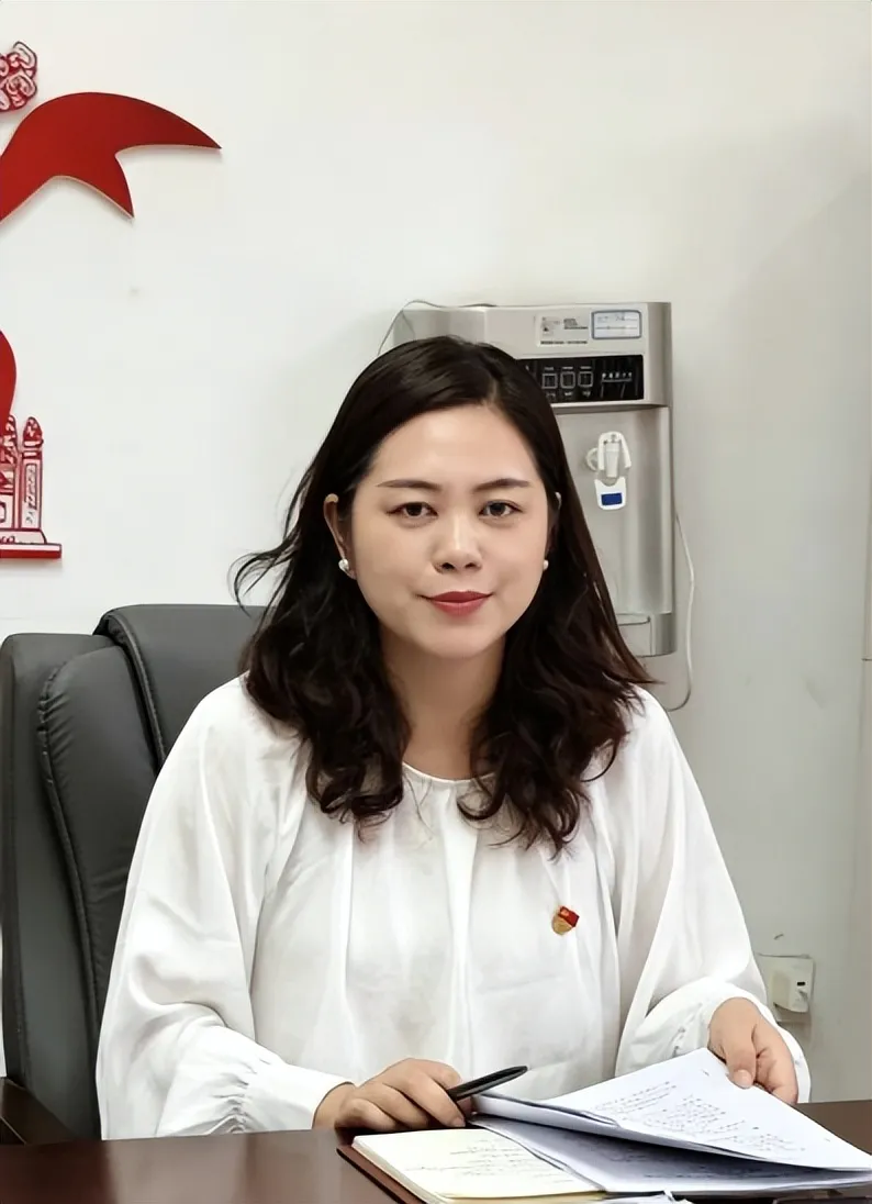 研析试题明方向,淬炼师能启新程——湘潭市二中开展第一期教研组长校本研修及青年教师业务考核活动