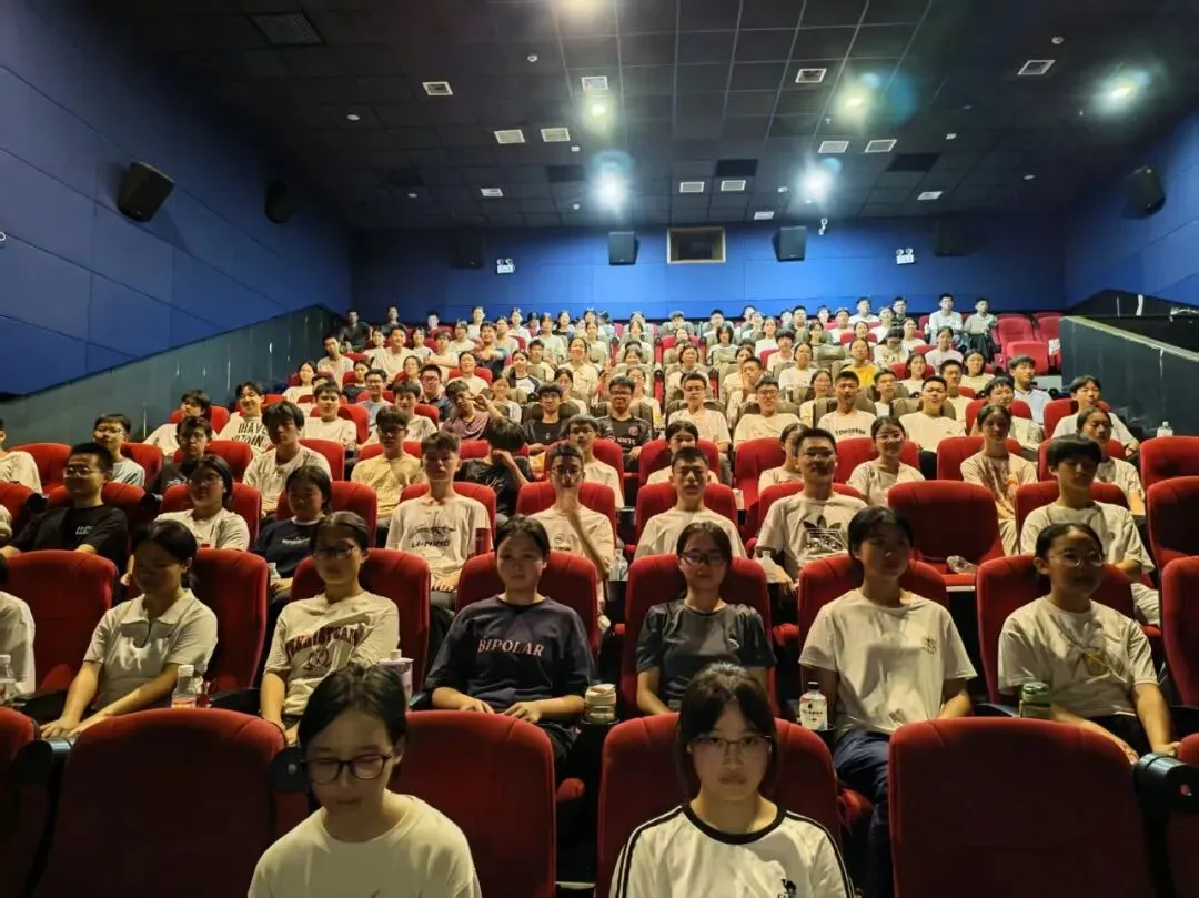 淬炼青春砺锋芒,整装启航赴新程|湘机中学2026级高一新生军训圆满结营