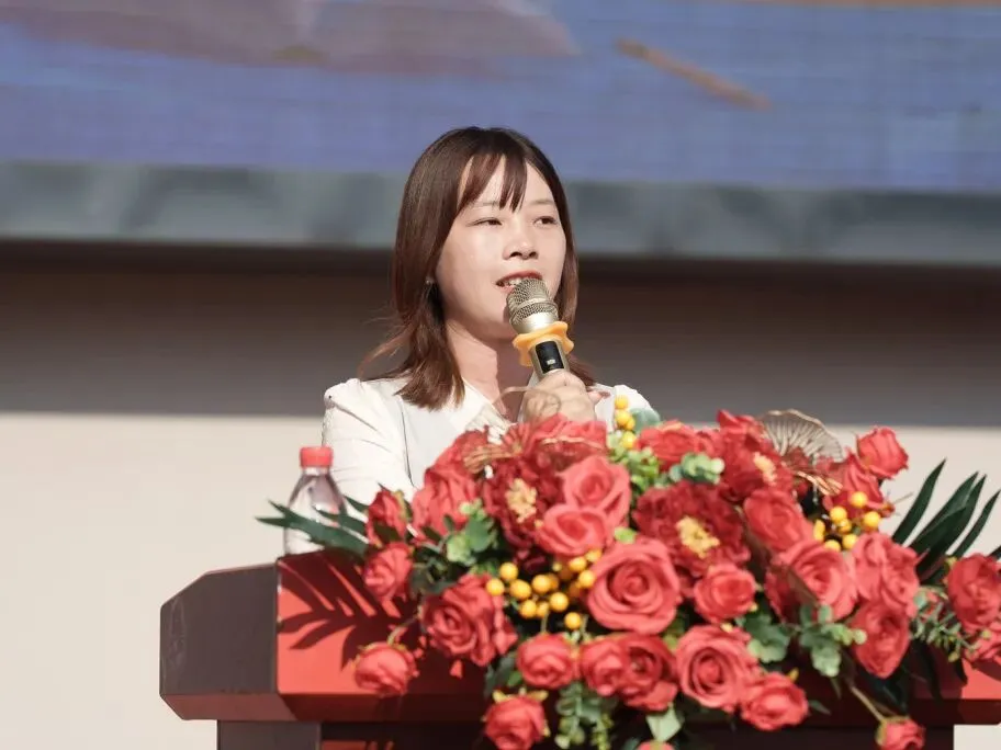 守正创新担使命,尊师重教启新程——湘潭凤凰中学开学典礼暨教师节大会