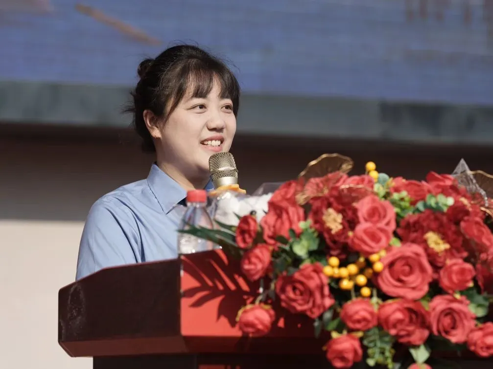 守正创新担使命,尊师重教启新程——湘潭凤凰中学开学典礼暨教师节大会