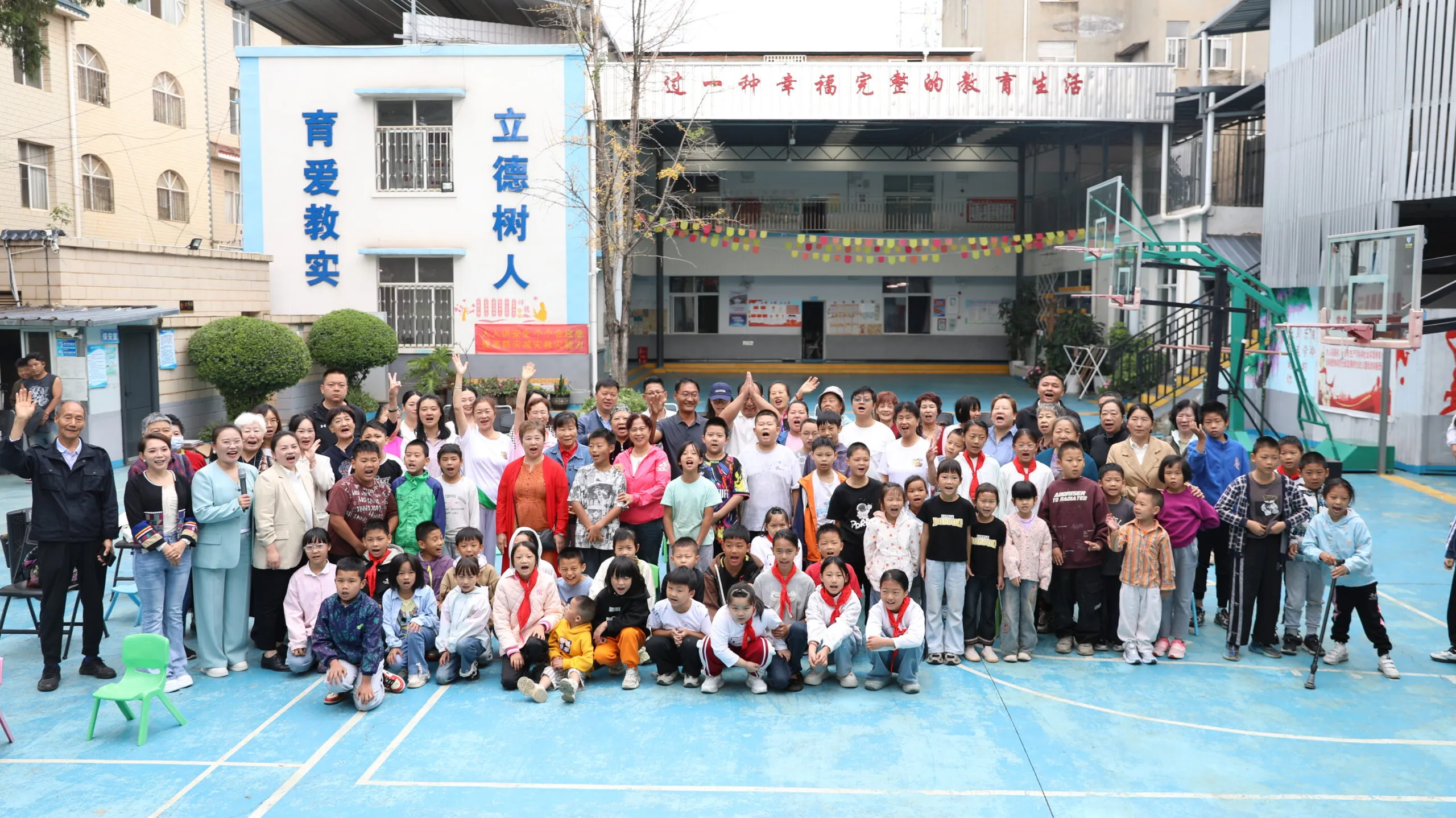情暖校园传大爱 公益助力特殊儿童向阳成长