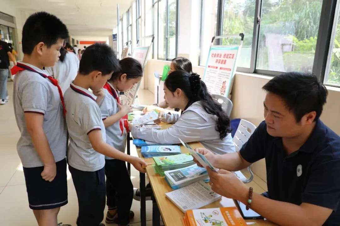 科普赋能 健康守护 美好生活——湘潭县疾控中心积极开展全国科普月健康宣传活动