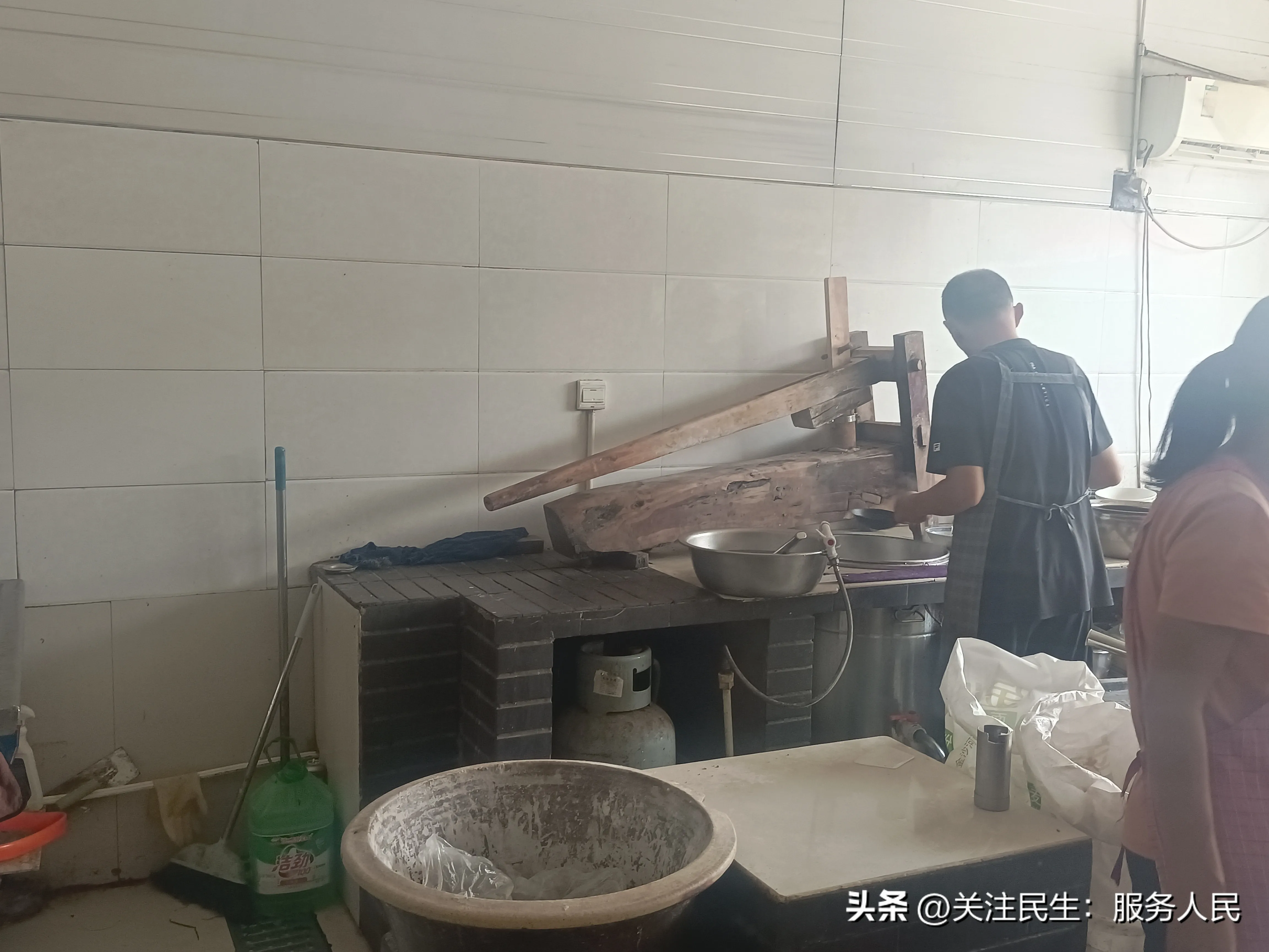 河北邯郸曲周县市级非物质文化遗产邯郸特色小吃安家饸饹面