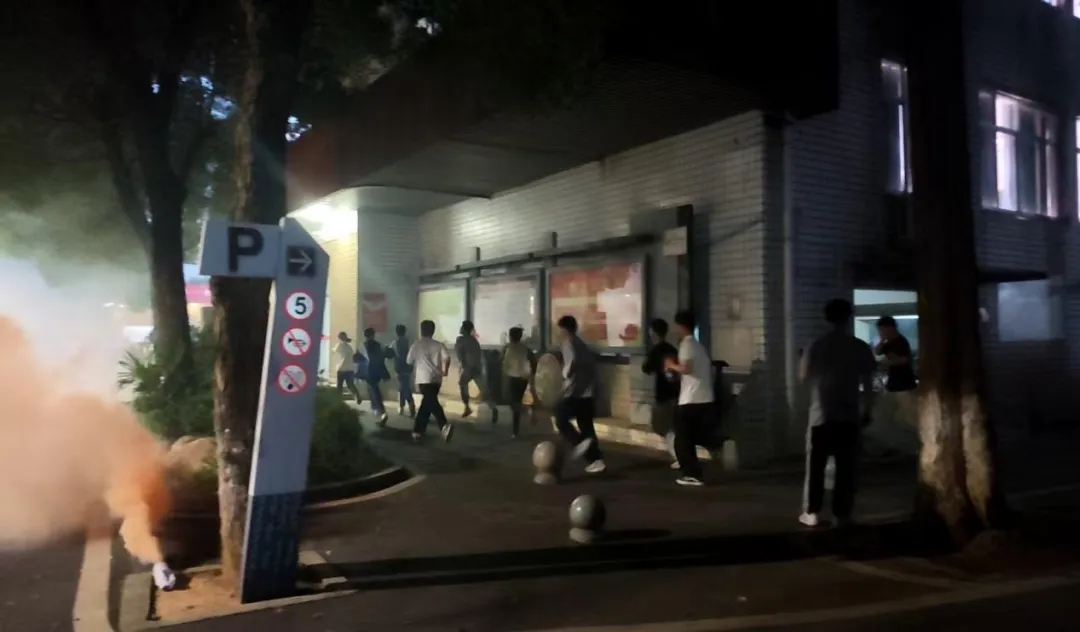 以练筑防,平安相伴 ——我校顺利开展寄宿部夜间消防疏散演练
