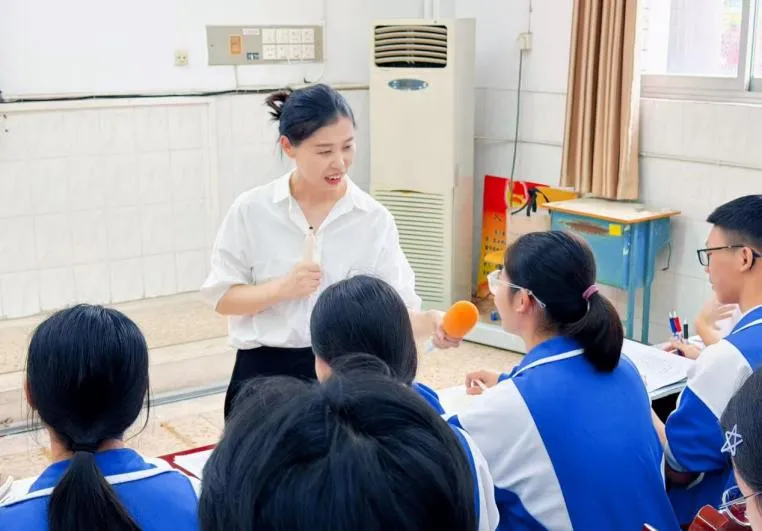 深耕单元主题 聚力语法写作——湘潭市第一中学举办高中英语优质课展评暨研修活动
