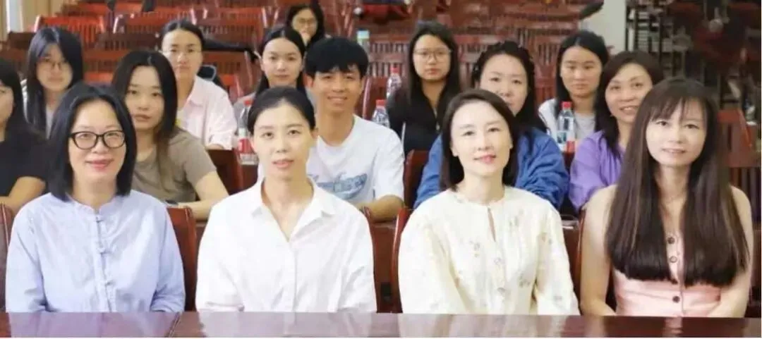 深耕单元主题 聚力语法写作——湘潭市第一中学举办高中英语优质课展评暨研修活动