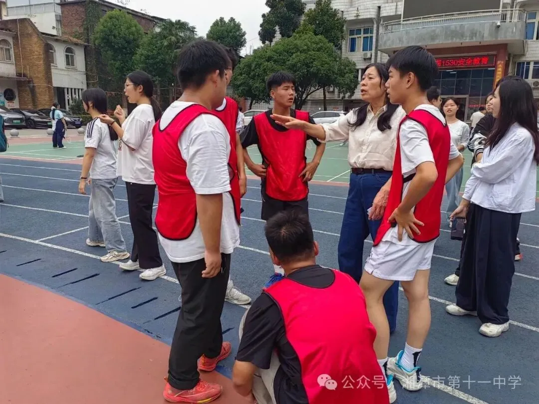 以篮球燃热血，以青春砺自强 湘潭十一中高一新生篮球赛圆满落幕
