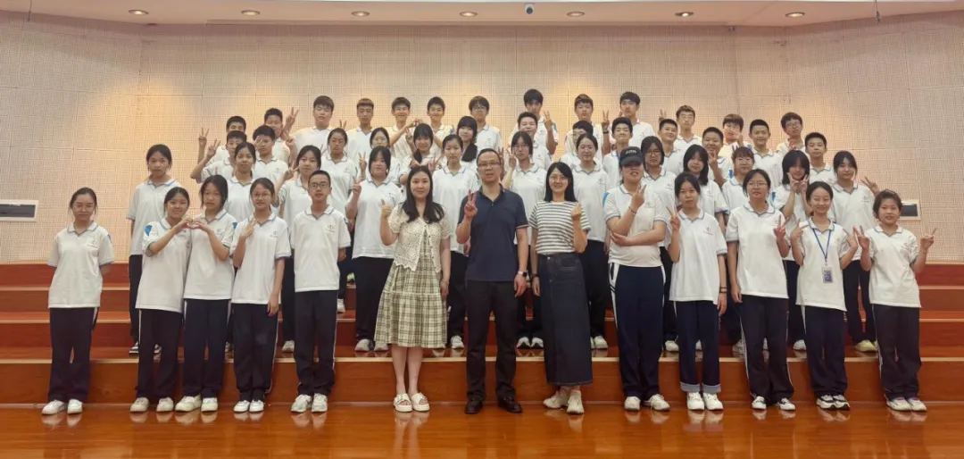 向党代会报告   党建领航铸魂 莼香育人兴校——湘潭市第二中学以高质量党建引领交出“学有优教”的时代答卷