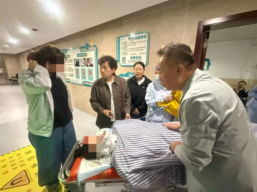 以医者微光，护国庆烟火——湘潭市中心医院神经外科假日救治纪实