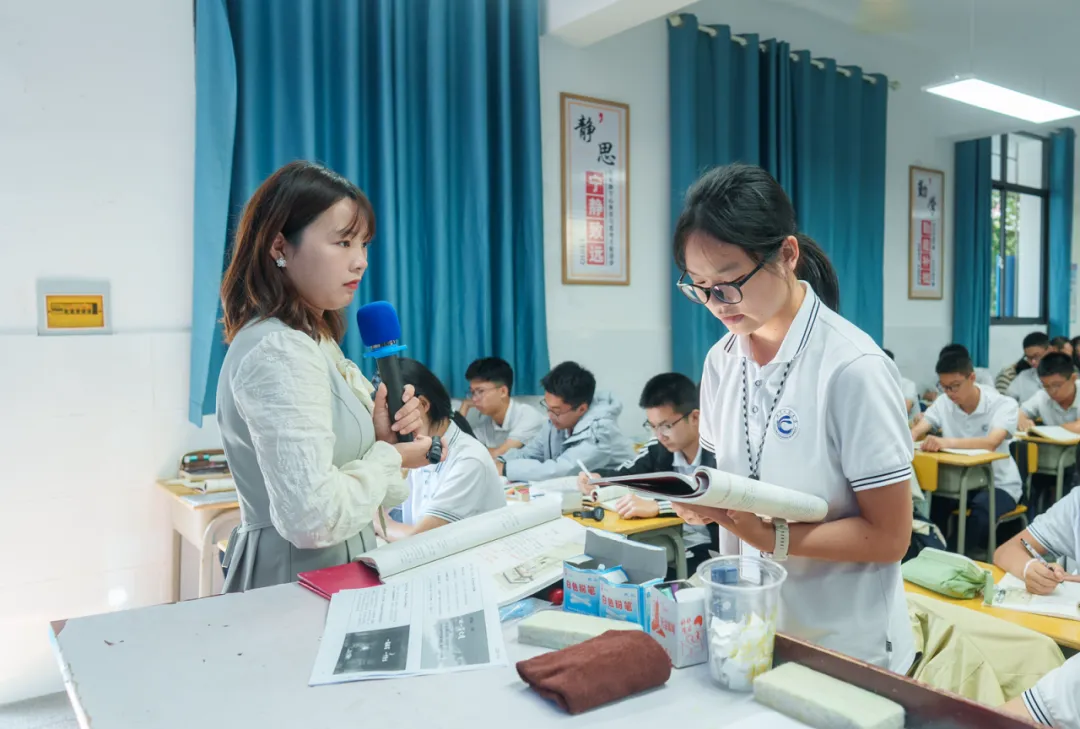 精准视导明方向 研思聚力促提升——县教研室莅临我校开展教学视导